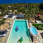 Piotrowski Apart-hotel Theologos (Phthiotis)