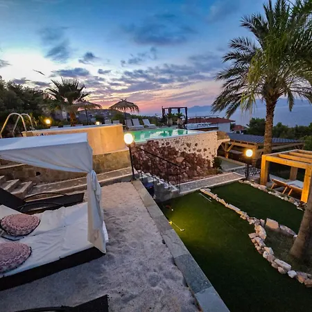 Piotrowski Theologos (Phthiotis)